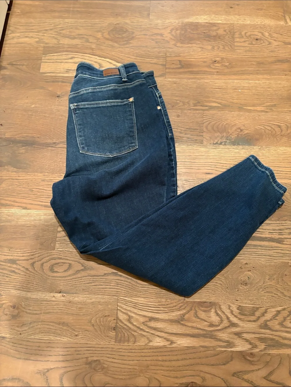 Judy Blue Skinny Fit. Dark Blue Women's Jeans - Classic High-Rise Fit